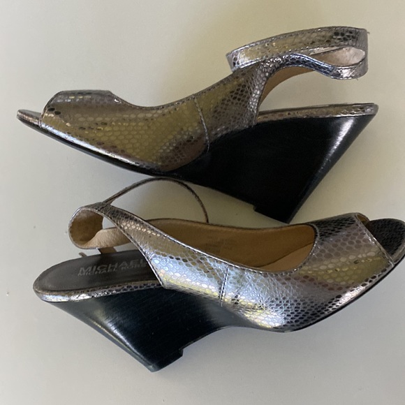 Michael Kors Stacked Wedge Heel Peek-a-Boo Toe Sandals - Picture 10 of 14